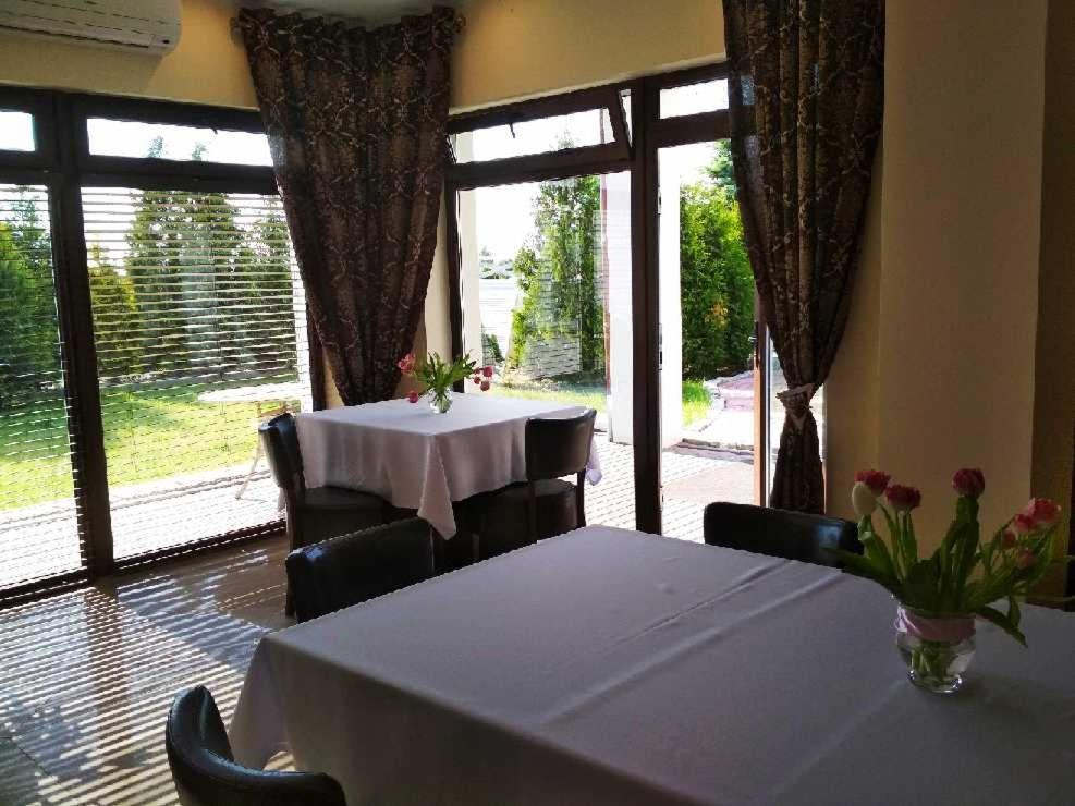 Jasminowy Gaj Bed and Breakfast Inowrocław Exteriör bild